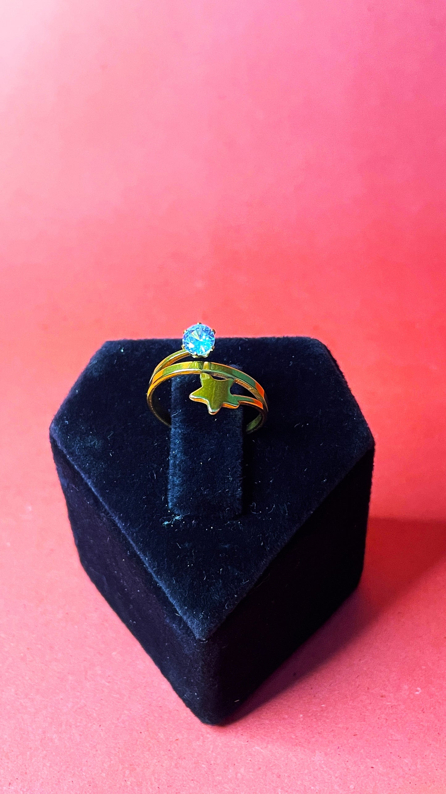 (Golden) Diamond Star Ring