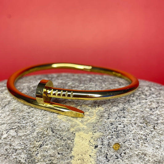 Nail bracelet