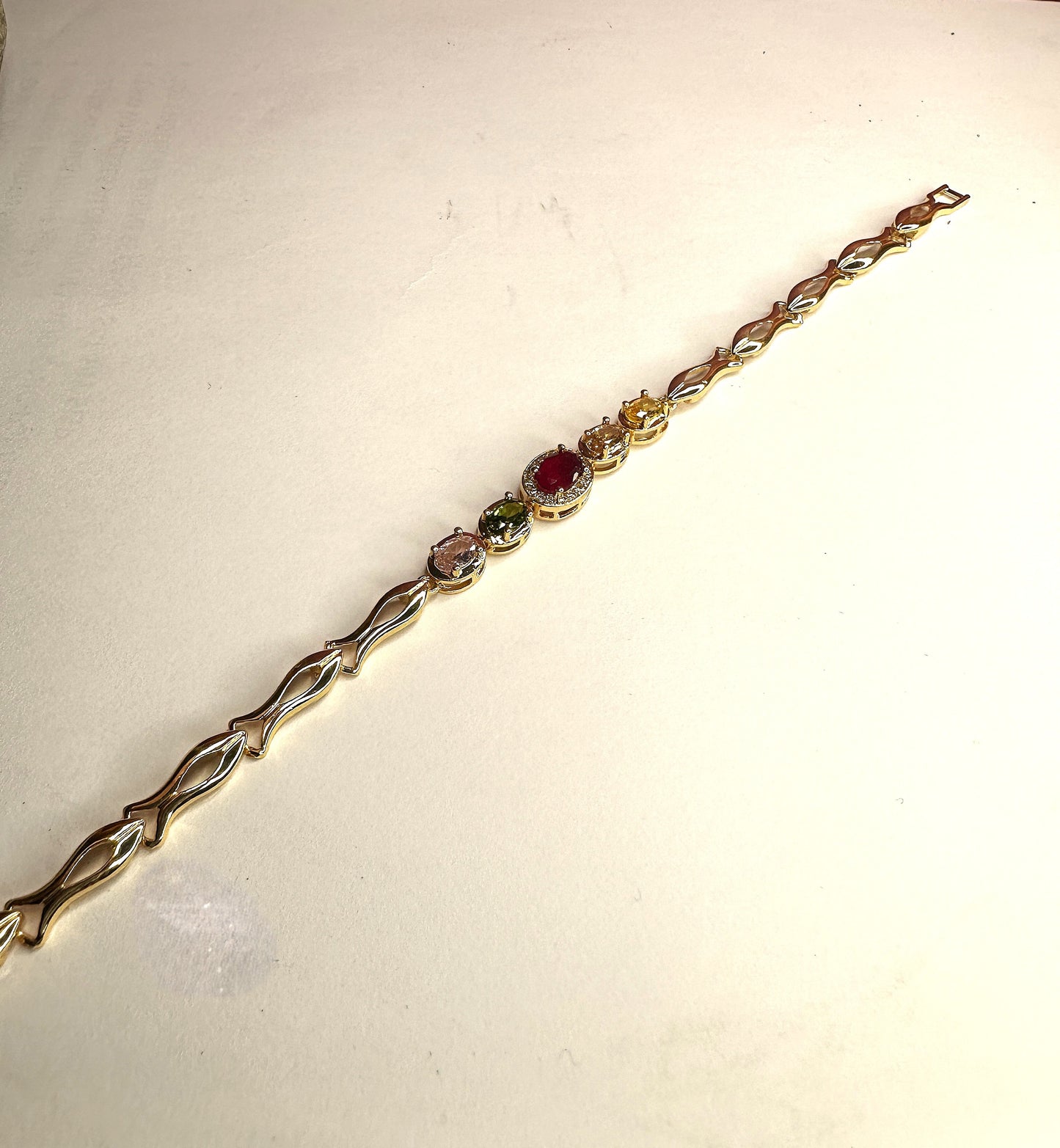 Stones bracelet (Golden)
